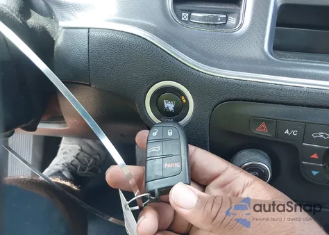 2014 Dodge Charger Se z USA, uszkodzony, nr VIN 2C3CDXBG2EH305267